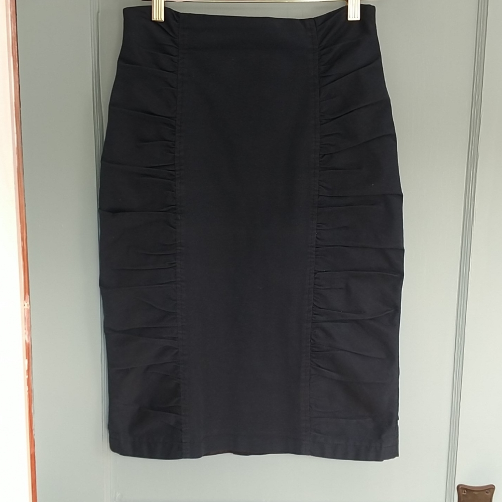 High waisted Nanette Lapore ruched skirt size 8